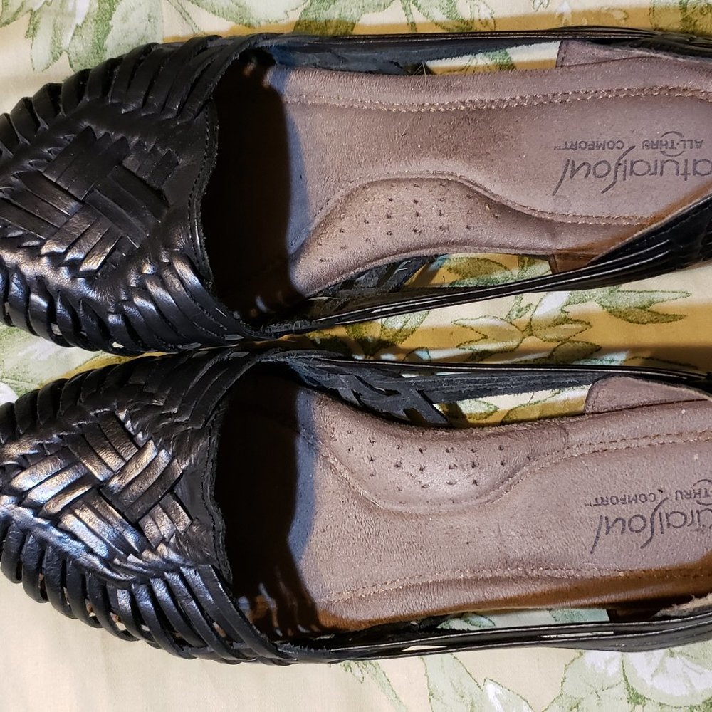 Black Hurraches